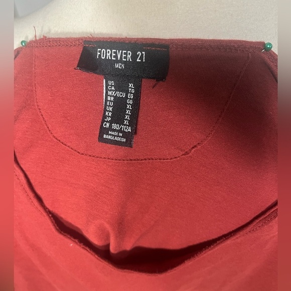 Forever21 Crew Neck Classic T-Shirt - Picture 3 of 6